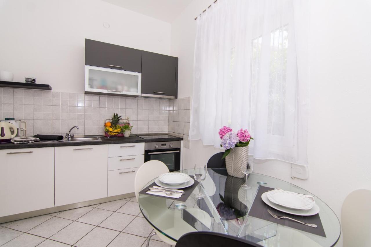 Apartmani Mlacic Donji Okrug (Ciovo) Exterior foto